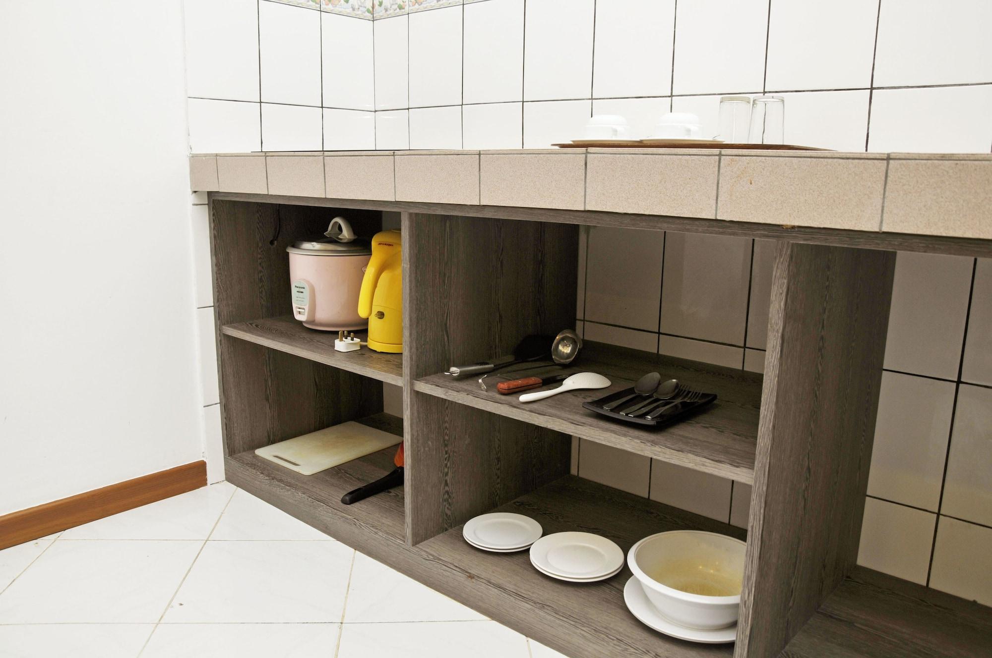 קוטה קינבלו Promenade Service Apartment מראה חיצוני תמונה